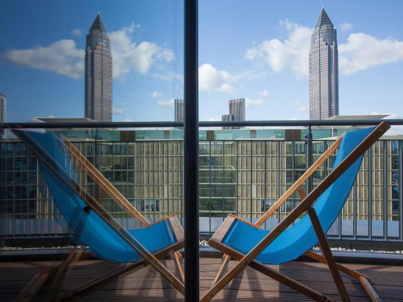 Motel One Frankfurt Messe image