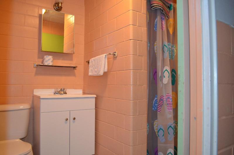 Admiral Motel image