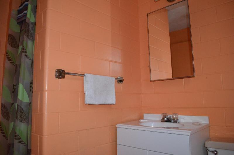 Admiral Motel image