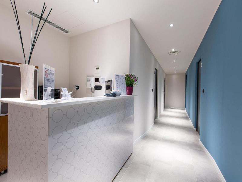Aparthotel Isola image