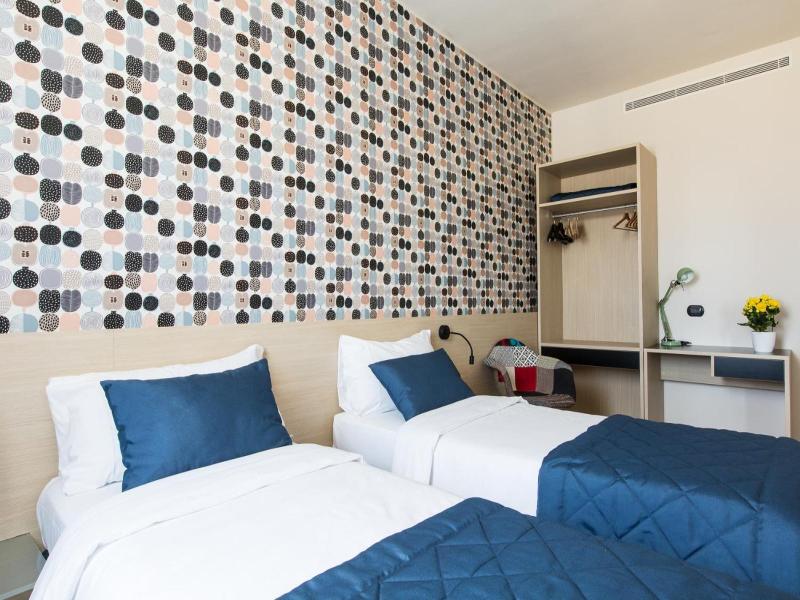 Aparthotel Isola image