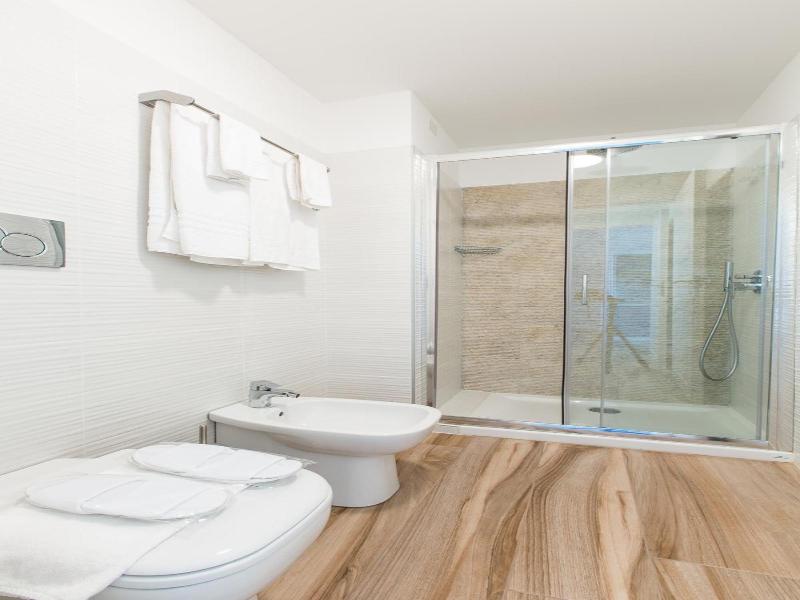 Aparthotel Isola image