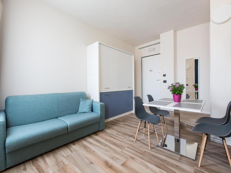 Aparthotel Isola image