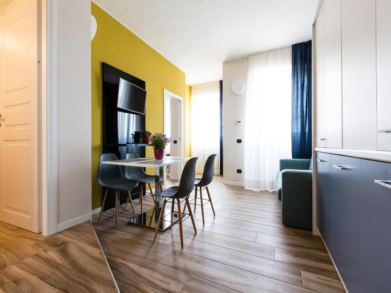 Aparthotel Isola image
