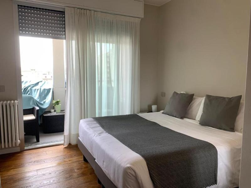 Aparthotel Isola image