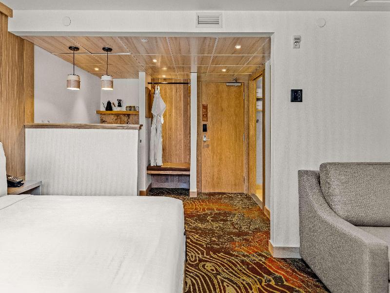 Otter Hotel image