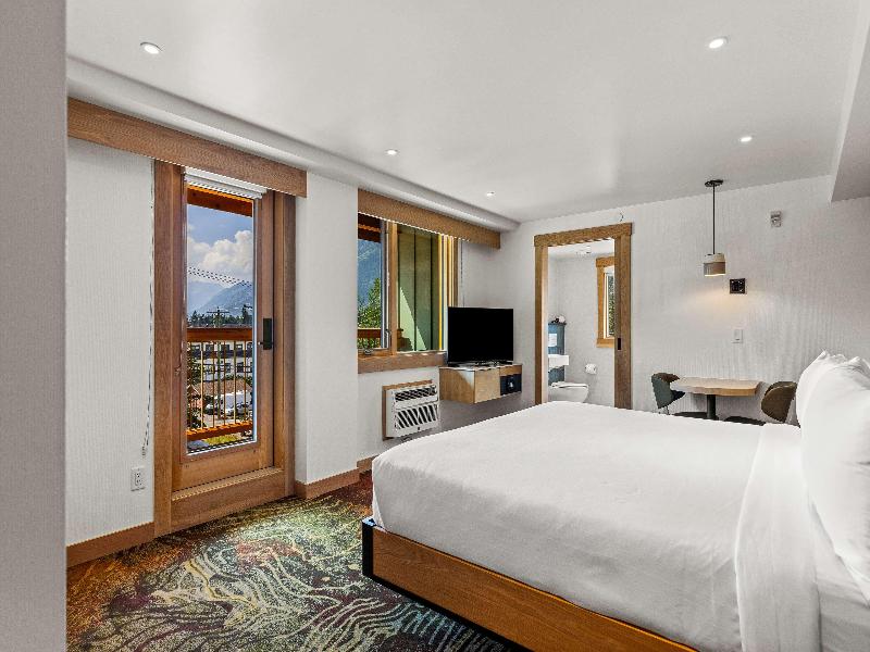 Otter Hotel image
