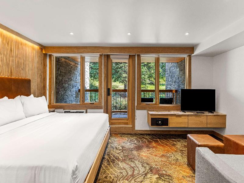 Otter Hotel image