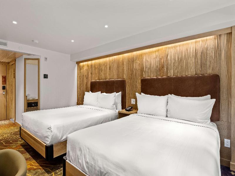 Otter Hotel image