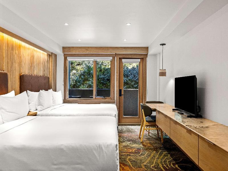 Otter Hotel image