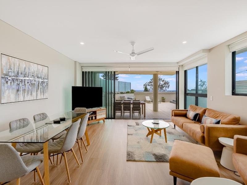 Pure Kirra image