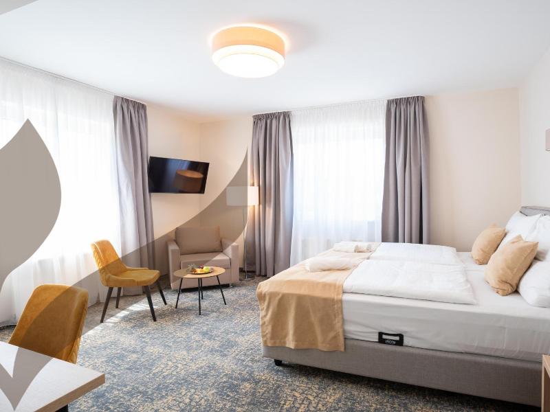 Kikelet Club Hotel image