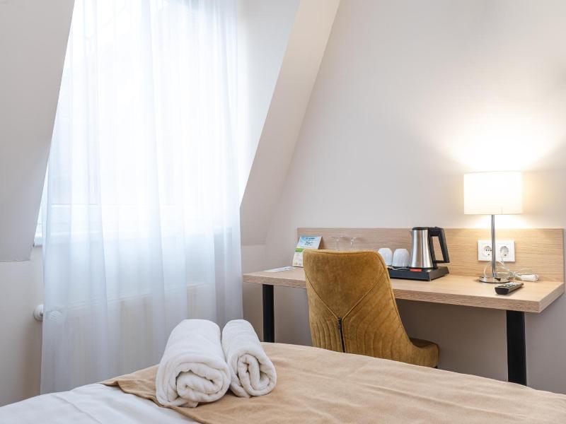Kikelet Club Hotel image