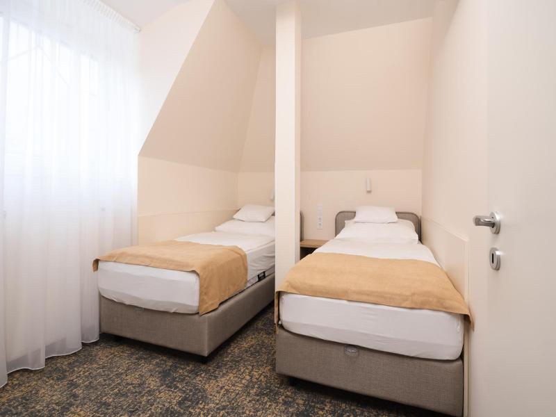 Kikelet Club Hotel image