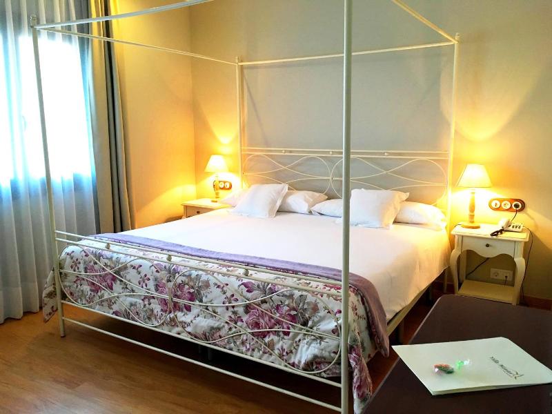 Hotel Villa Monter image