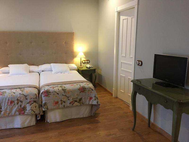 Hotel Villa Monter image