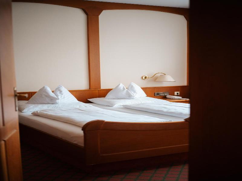 Seehotel Ressmann image