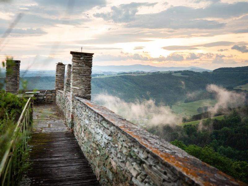 Burg Bernstein image