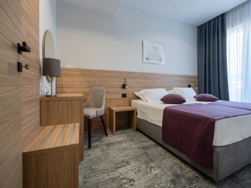 Hotel Porat image