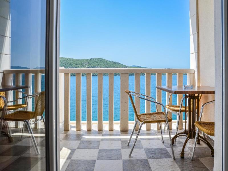 Hotel Porat image