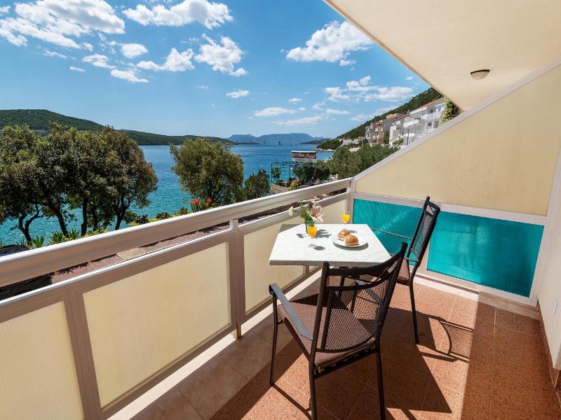 Hotel Porat image