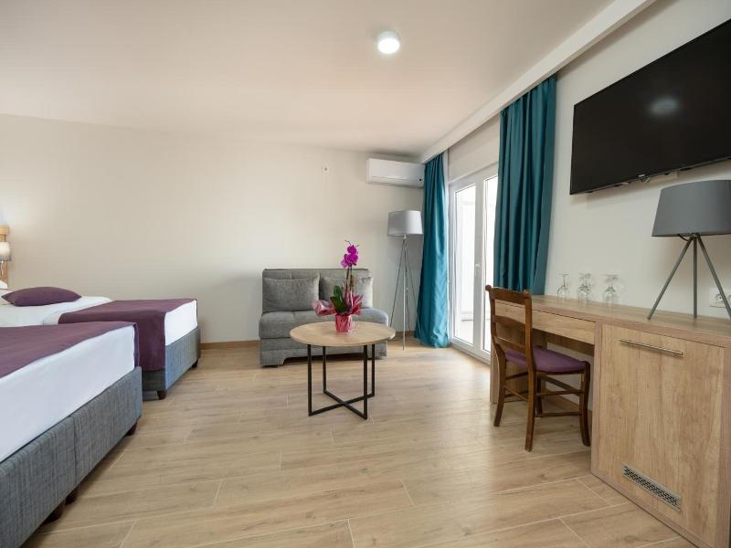 Hotel Porat image
