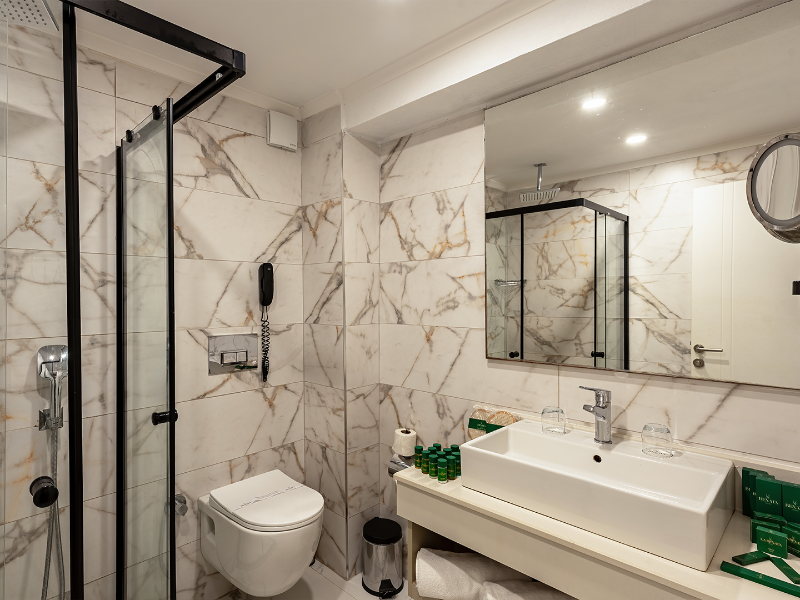 La Benata Beach Hotel image