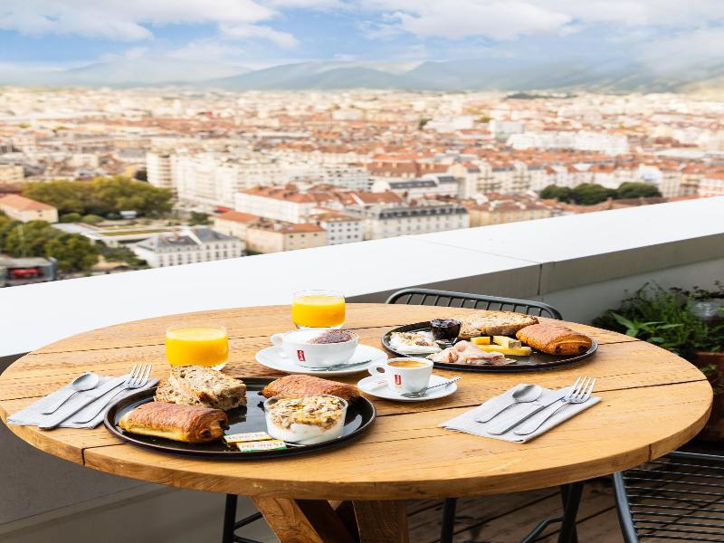 The Babel Community Hotel Grenoble Bastille image