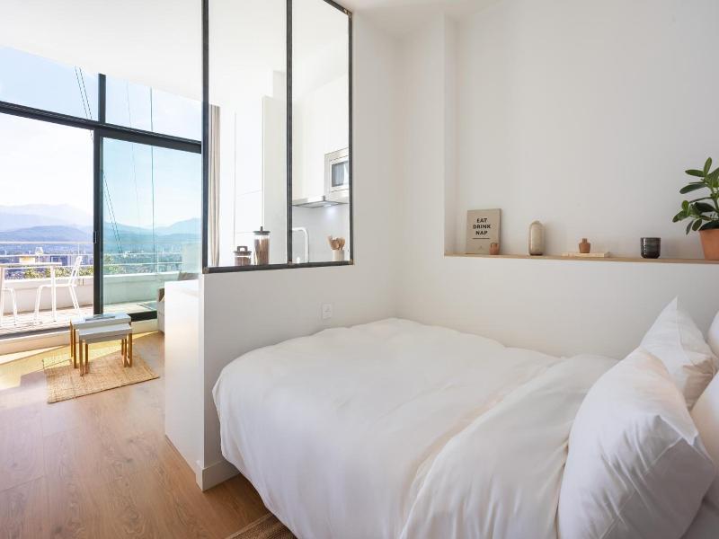 The Babel Community Hotel Grenoble Bastille image