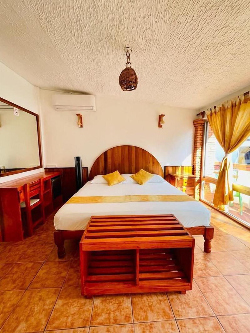 Hotel Casa De La Palma Bed And Breakfast image