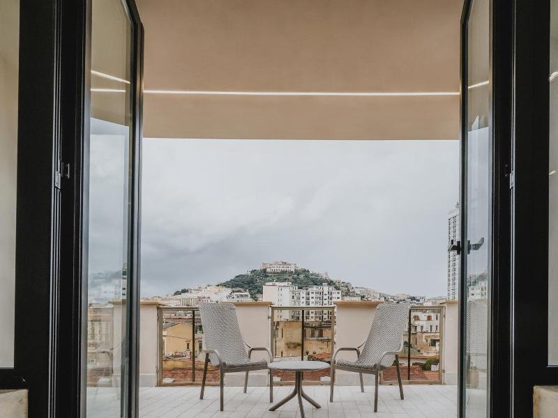 Poetica Boutique Sky Hotel image