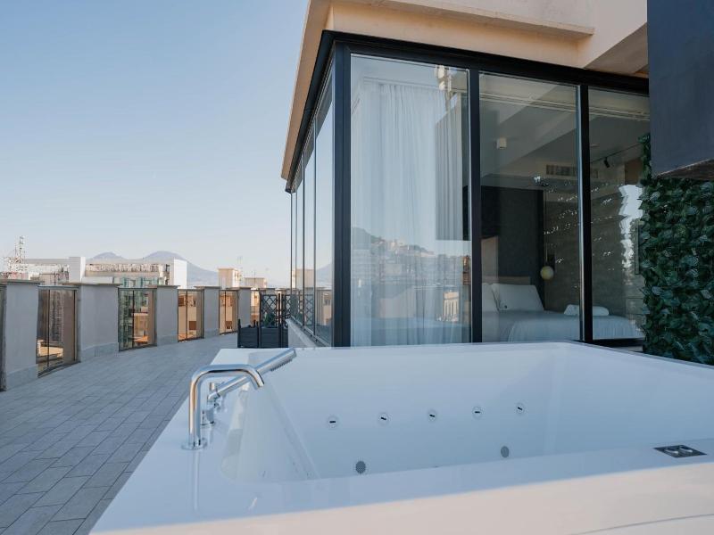 Poetica Boutique Sky Hotel image