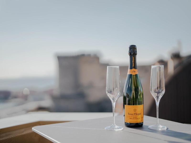 Poetica Boutique Sky Hotel image