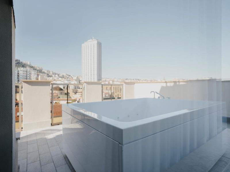 Poetica Boutique Sky Hotel image