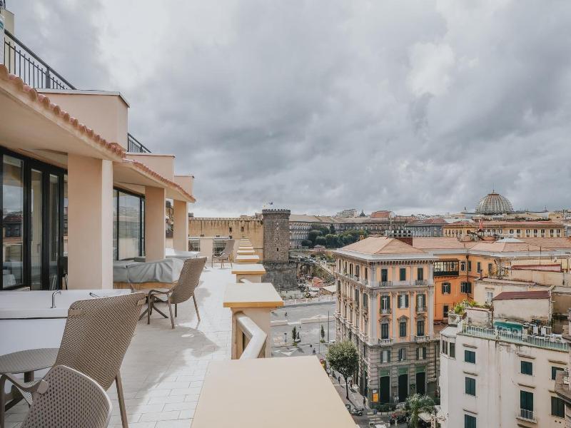 Poetica Boutique Sky Hotel image