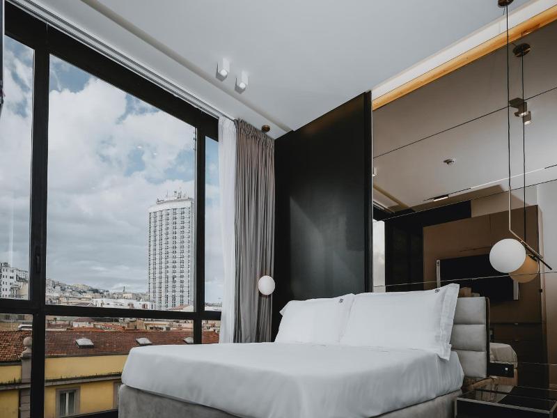 Poetica Boutique Sky Hotel image