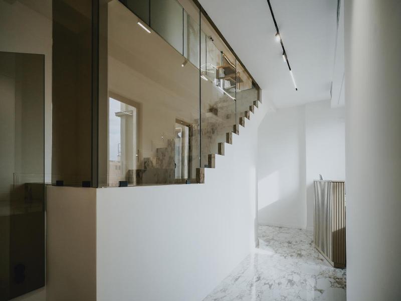 Poetica Boutique Sky Hotel image