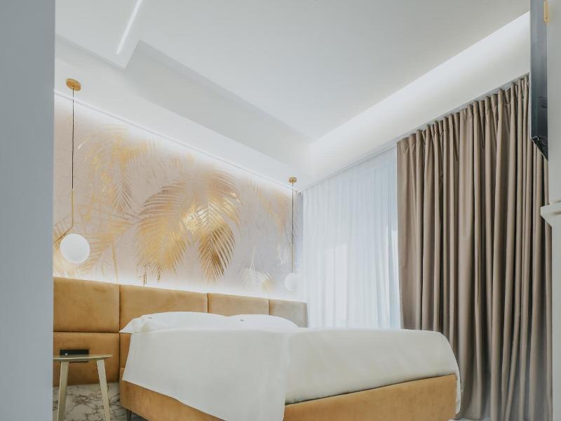 Poetica Boutique Sky Hotel image