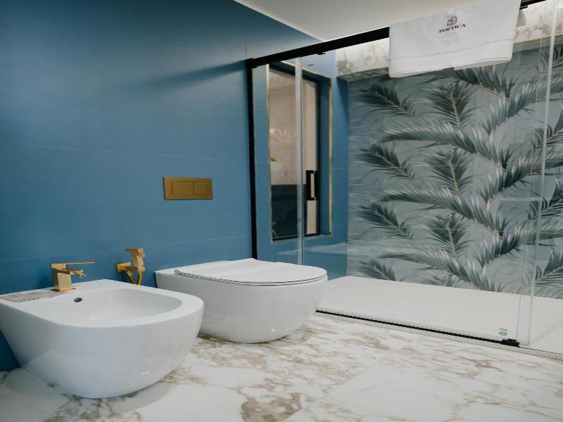 Poetica Boutique Sky Hotel image