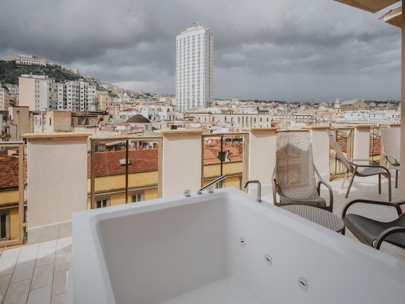 Poetica Boutique Sky Hotel image