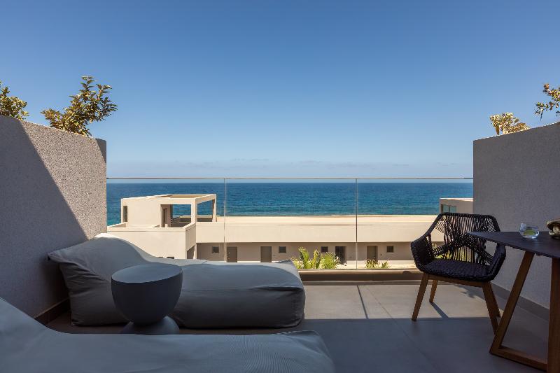 Castello Boutique Suites By The Sea image