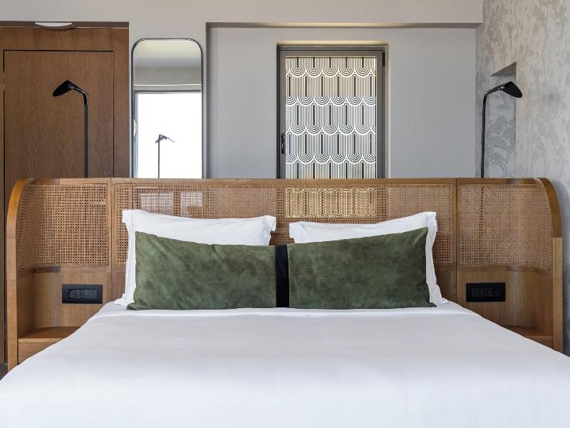 Castello Boutique Suites By The Sea image