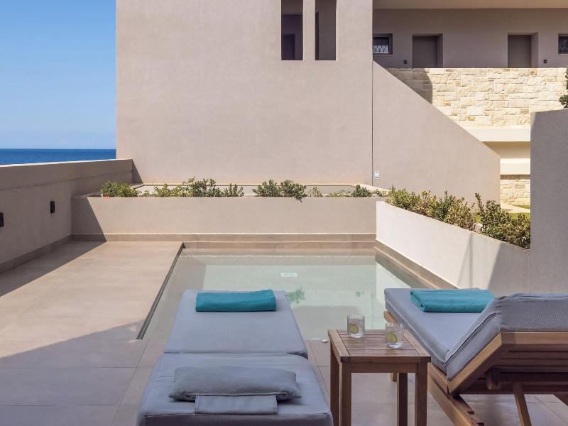 Castello Boutique Suites By The Sea image