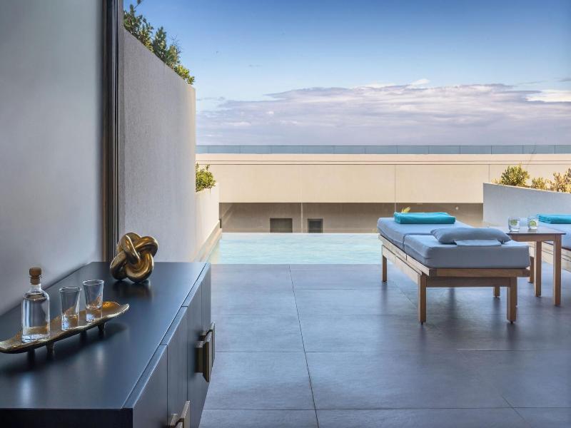 Castello Boutique Suites By The Sea image
