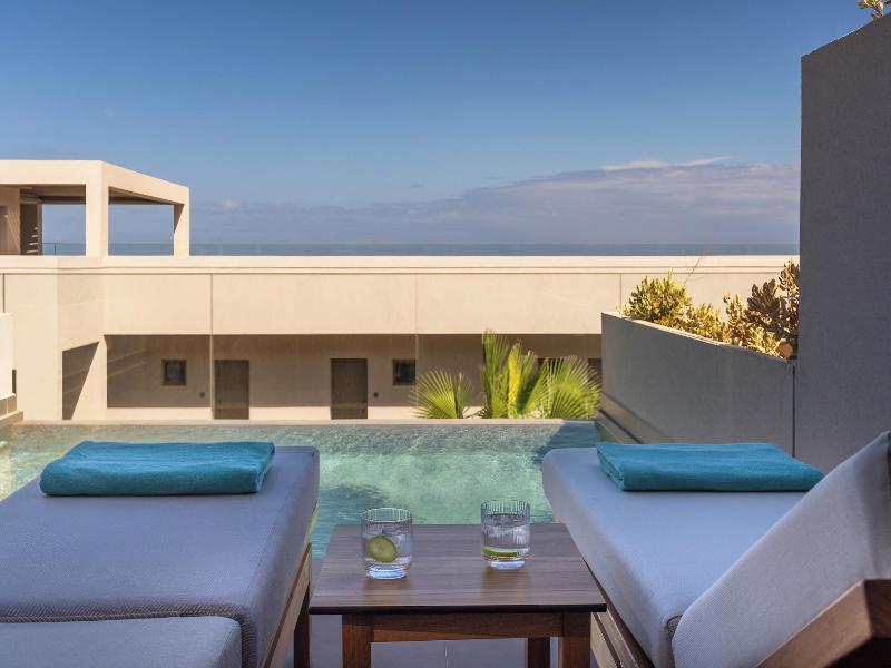 Castello Boutique Suites By The Sea image