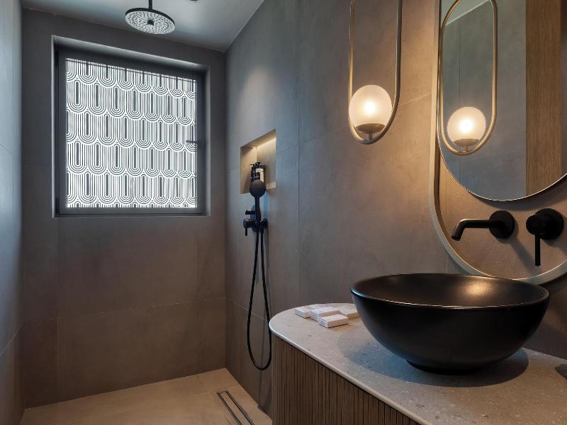 Castello Boutique Suites By The Sea image