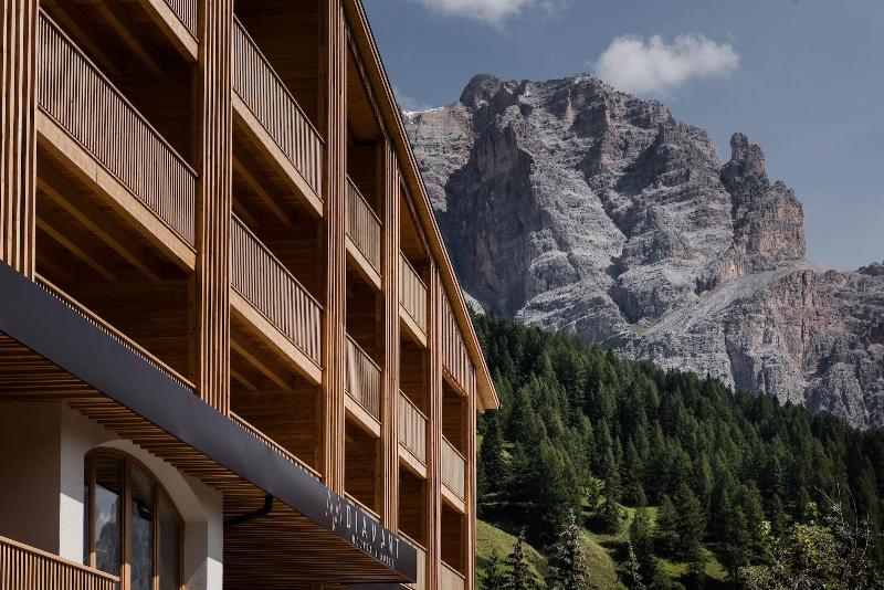 Hotel Diamant image