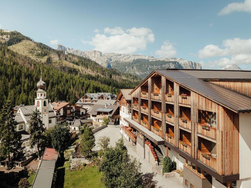 Hotel Diamant image