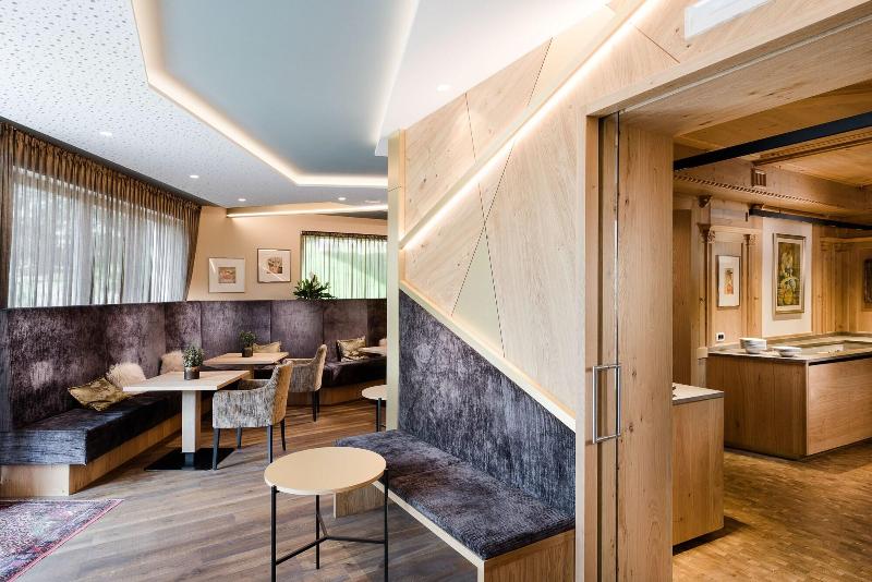 Hotel Diamant image