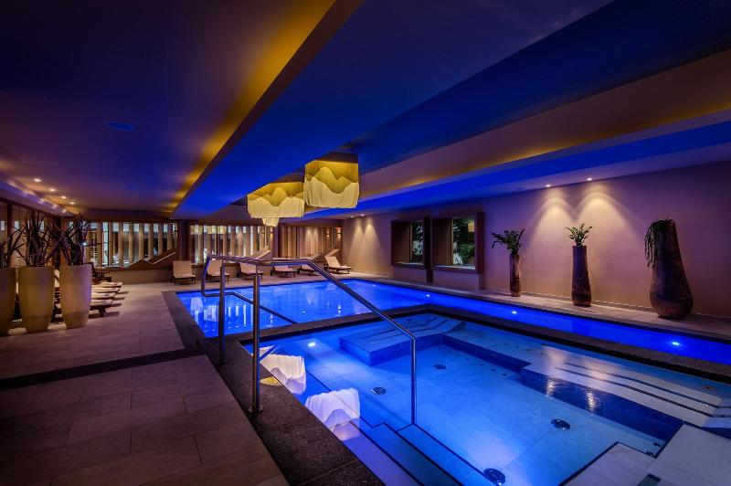 Hotel Diamant image